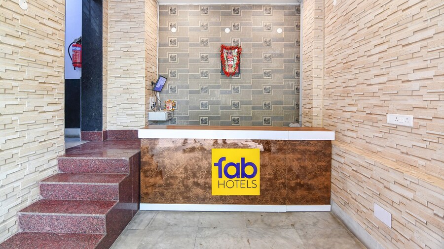 FabHotel Srideep