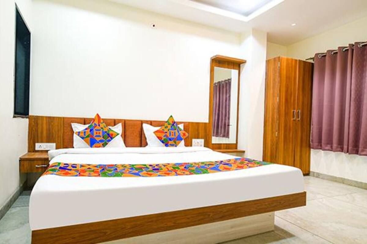 Deluxe Room | Egyptian cotton sheets, premium bedding, in-room safe, free WiFi