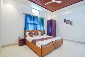 Egyptian cotton sheets, premium bedding, in-room safe, free WiFi - FabExpress Savitri Resort (Sohawal)