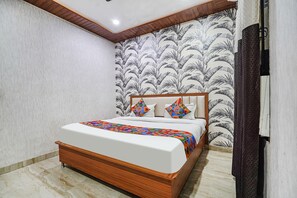 Deluxe Room - Fabexpress Panchwati Inn (Varanasi)