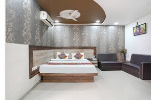 埃及棉床單、高級寢具、客房內保險箱、免費無線上網