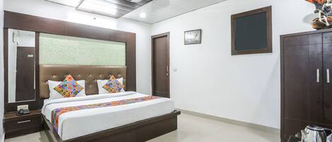 Deluxe Room | Egyptian cotton sheets, premium bedding, in-room safe, free WiFi