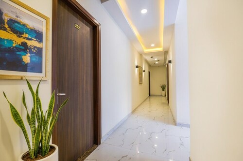 Fabhotel Lohgarh Inn