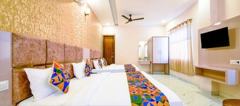 Fabhotel Lohgarh Inn