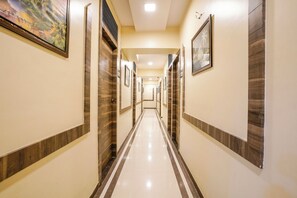 Lobby - FabExpress Sarah Gold (Mumbai)