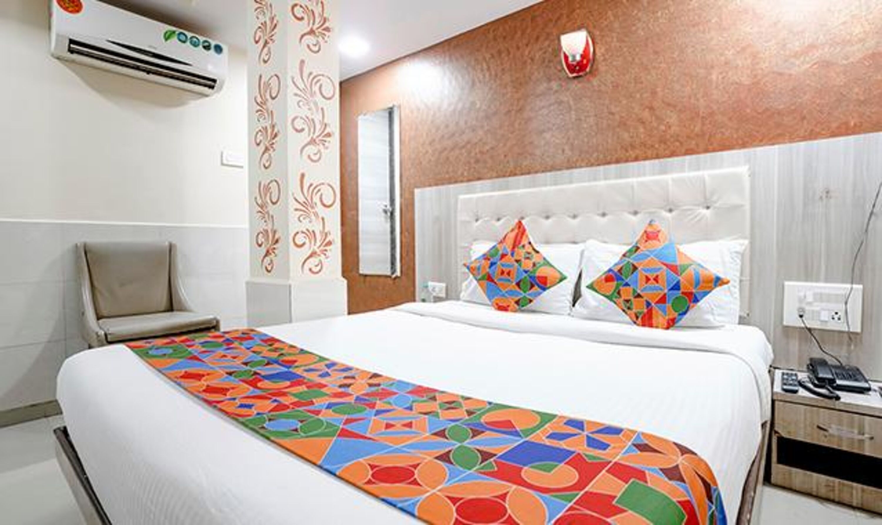 Sengetøy i egyptisk bomull, sengetøy av topp kvalitet og safe på rommet