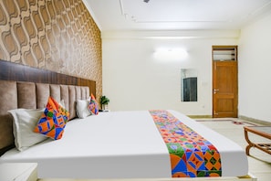 Egyptian cotton sheets, premium bedding, in-room safe, soundproofing
