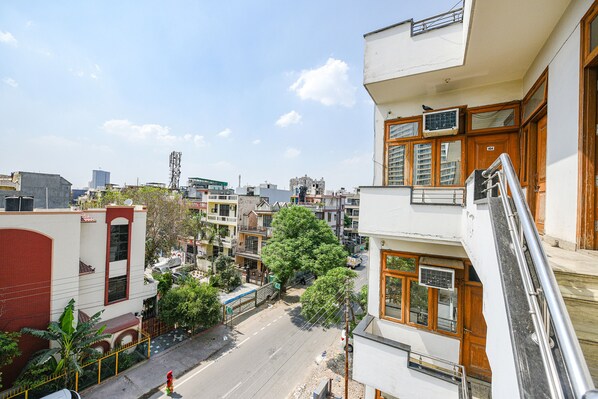 Balcony view - Fabexpress Winsome Inn (Noida)