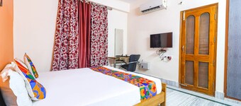 FabExpress Westend Inn