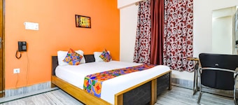 FabExpress Westend Inn