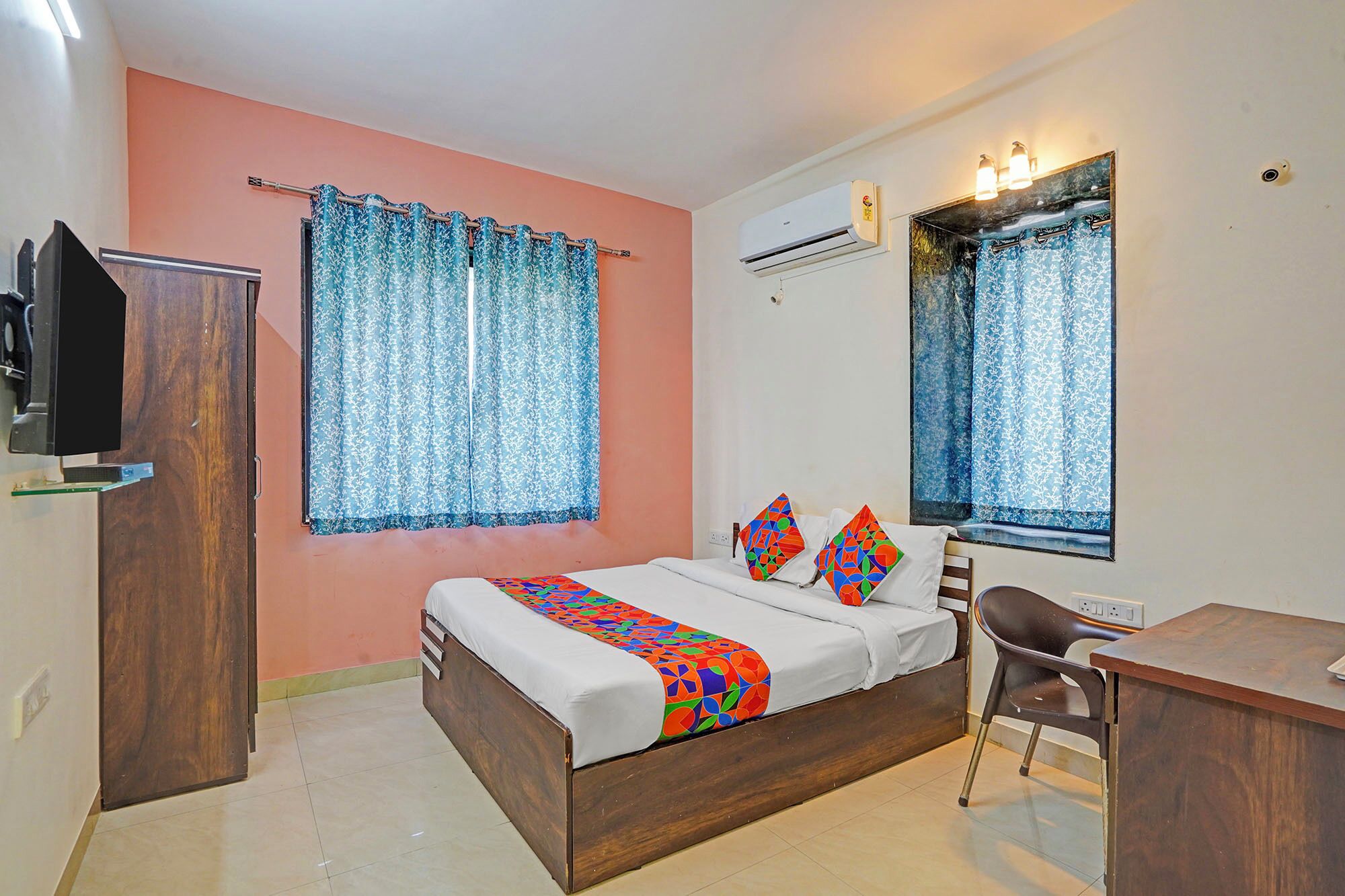 Deluxe Room | Egyptian cotton sheets, premium bedding, in-room safe, free WiFi