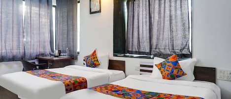 Egyptian cotton sheets, premium bedding, in-room safe, free WiFi