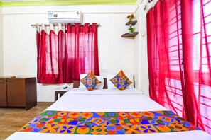 Egyptian cotton sheets, premium bedding, in-room safe, free WiFi - Fabhotel Sunflower Inn (Baruipur)