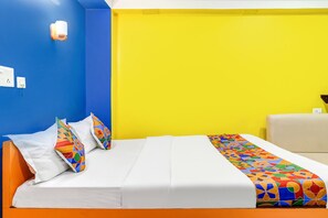 Egyptian cotton sheets, premium bedding, in-room safe, free WiFi - Fabhotel Relax (Siliguri)