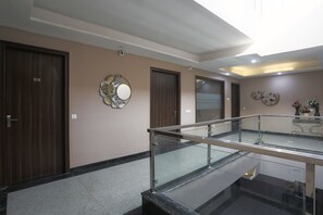 Lobby - Fabhotel Bliss Premium (Gurugram)