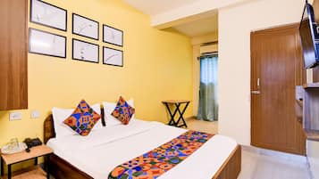 Egyptian cotton sheets, premium bedding, in-room safe, free WiFi