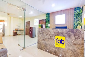 Reception - Fabhotel Sk Grand (Hyderabad)