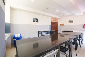 Restaurant - FabHotel Starhood (Hyderabad)