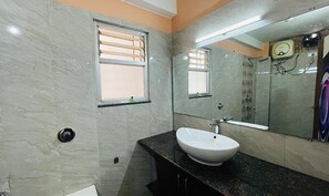Deluxe Room | Bilik Mandi | Pancuran mandi, hulu semburan mandi hujan 