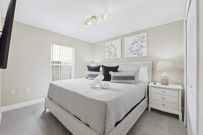 4 chambres, fer et planche à repasser, lit parapluie, Wi-Fi gratuit