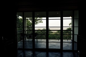 Premium Cottage | 1 bedroom, minibar, desk, soundproofing