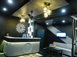 Área de estar no saguão