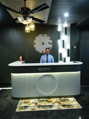 Reception - Rubystone Mussoorie A Leisure Resort (Dehradun)