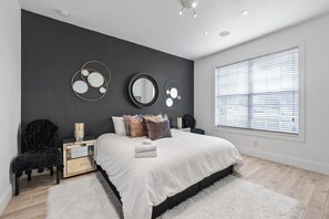 4 Schlafzimmer, Bügeleisen/Bügelbrett, Reisekinderbett, WLAN