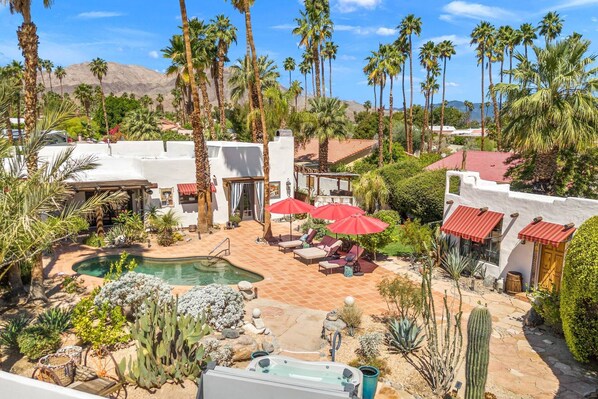 Unclassified image, 1 of 50, button