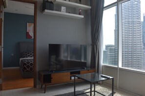2 Schlafzimmer, Schreibtisch, Bügeleisen/Bügelbrett, WLAN