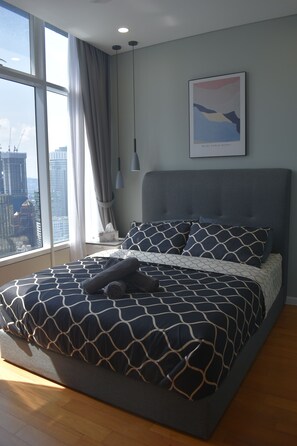 2 Schlafzimmer, Schreibtisch, Bügeleisen/Bügelbrett, WLAN