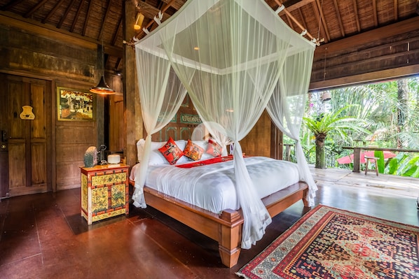 Family Villa | 3 bedrooms, premium bedding, minibar, free WiFi