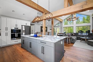 Unclassified image, 4 of 49, button - Magnificent Sunriver Home, Hot Tub, Huge Deck, SHARC Passes, Ping Pong (Bend)