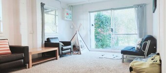 2 bedroom cosy guest house in North shore