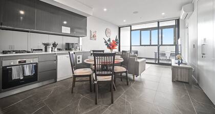 GREEN Skyline View2BR close to Easter Show