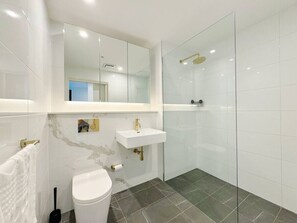 Bathroom - Modern 2Brs@ close2 Olympic park (Wentworth Point)