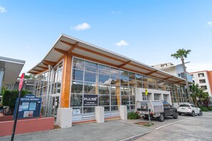 Exterior - Modern 2Brs@ close2 Olympic park (Wentworth Point)