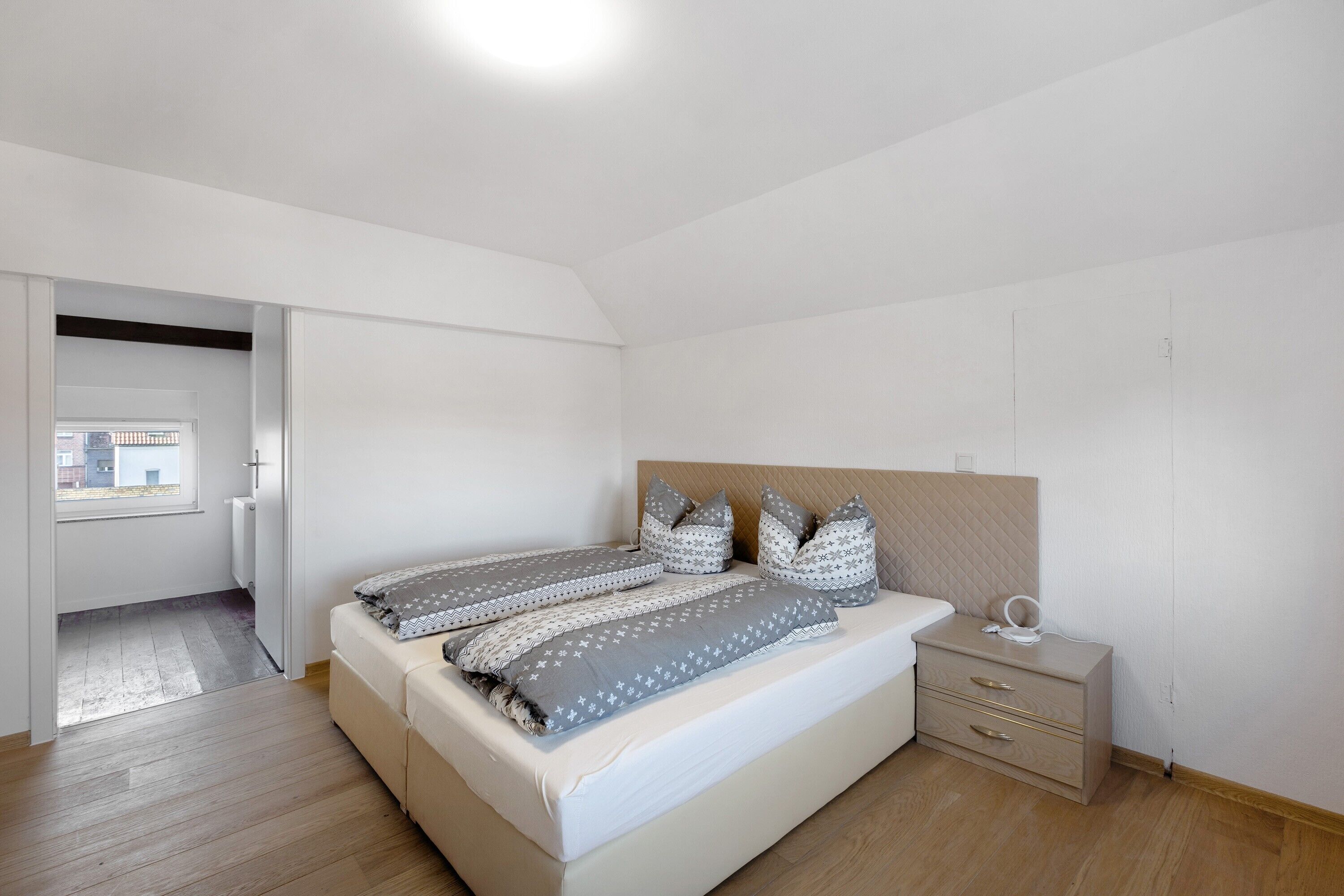 2 habitaciones, wifi gratis y ropa de cama 