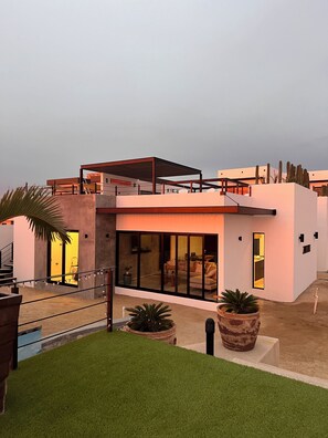 Exterior - Casita by the Sea
Pool, Modern,  private rooftop, king beds
2 minute to beach! (La Ventana)