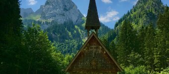 Apartment 'Bergrose' with Hörnerdörfer Mountain Railway Ticket Included, Pool & Sauna