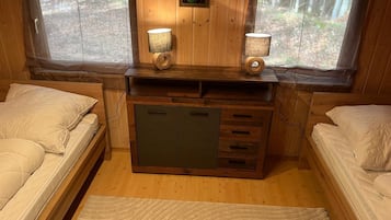 2 bedrooms