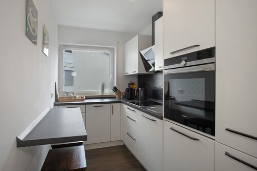 Ferienwohnung 'Geräumige Schöne Ferienwohnung' mit Privatterrasse, Balkon und WLAN