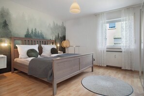 2 chambres, fer et planche à repasser, Wi-Fi gratuit, draps fournis