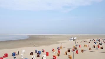 Una playa cerca