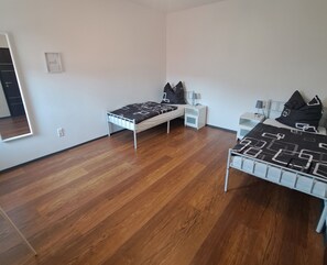 4 habitaciones, wifi gratis y ropa de cama 
