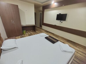 Deluxe Double Room | Premium bedding, memory foam beds - Ashirbad Villa (Puri)