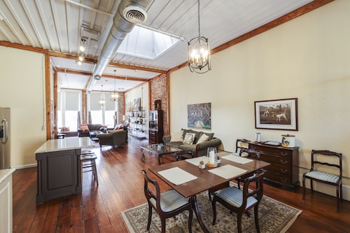 The Roost - Downtown Thomasville