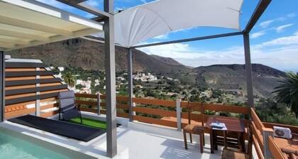 Natural beauty at Sol Caldera de Temisas