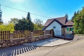 Familienhaus, Mehrere Schlafzimmer, Bergseite (Haven Near The River) | Unterkunftsgelände