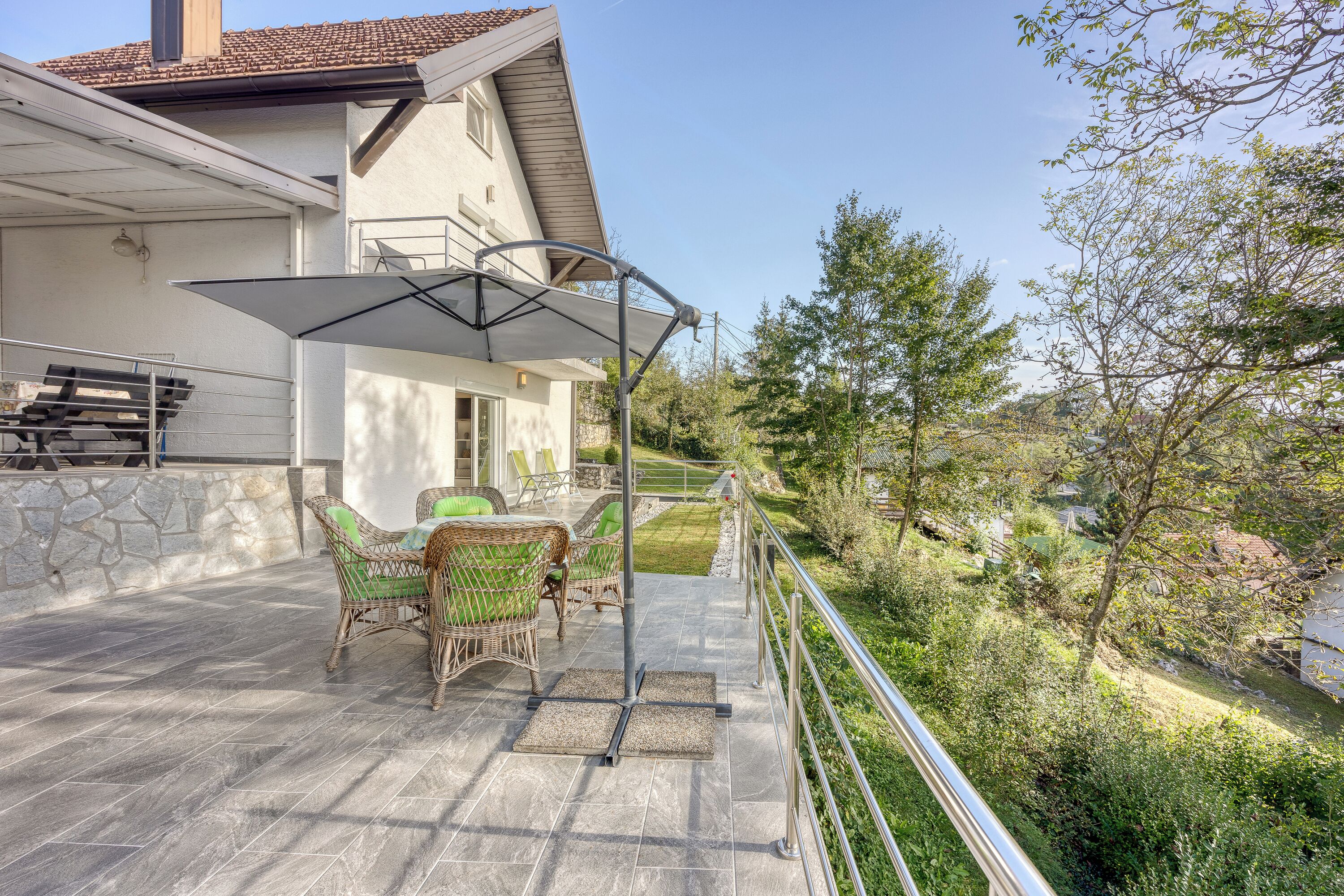 Family House, Multiple Bedrooms, Mountainside (Haven Near The River) | Outdoor dining